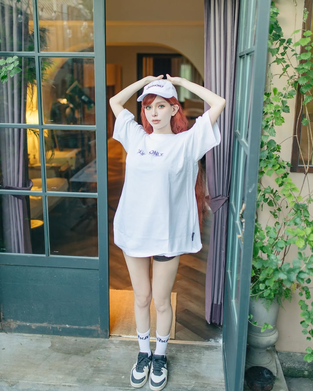 【正妹】古榕榕休闲装百变Cosplay， 慵懒姿态也让人迷倒了！