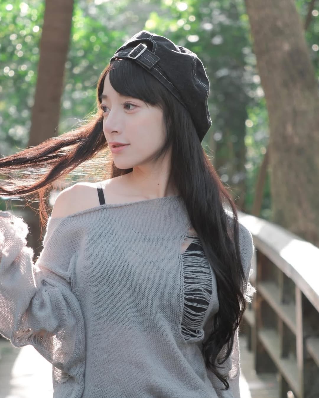 【正妹】爱吃鬼Hani 甜美的笑颜，气质又美艳的模样十分吸睛！