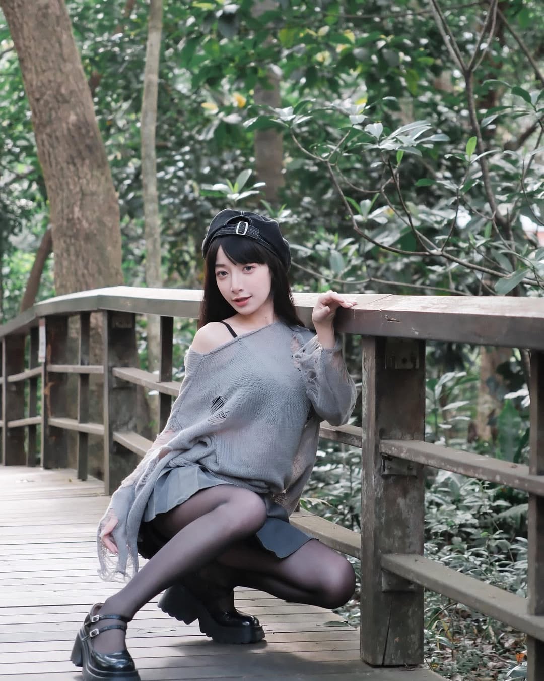 【正妹】爱吃鬼Hani 甜美的笑颜，气质又美艳的模样十分吸睛！