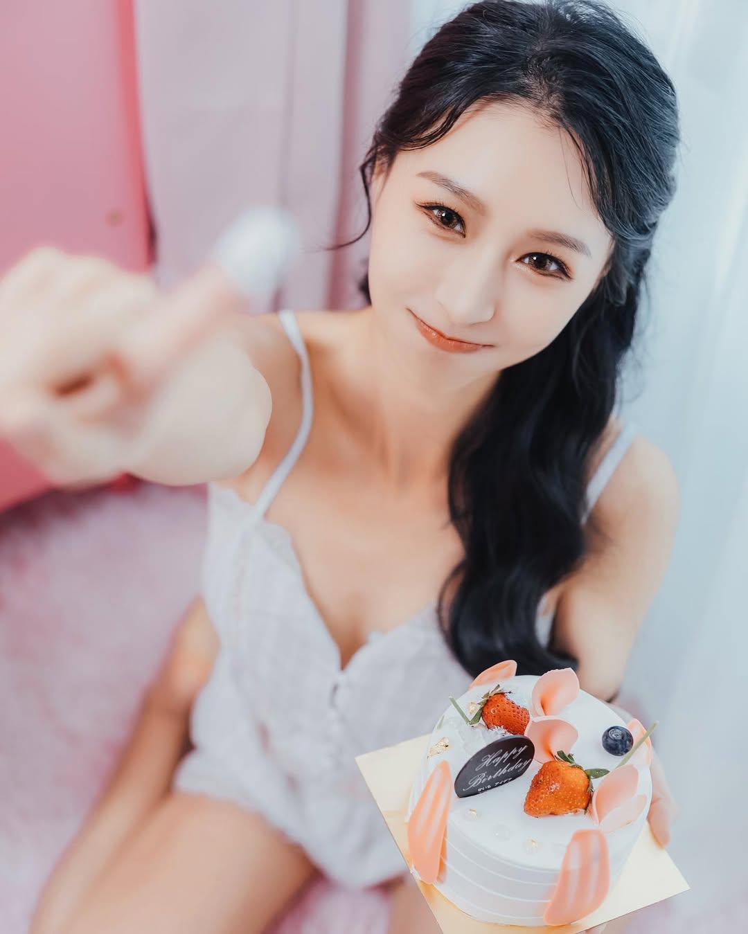 【正妹】小采缇小巧而美艳的高颜值存在！