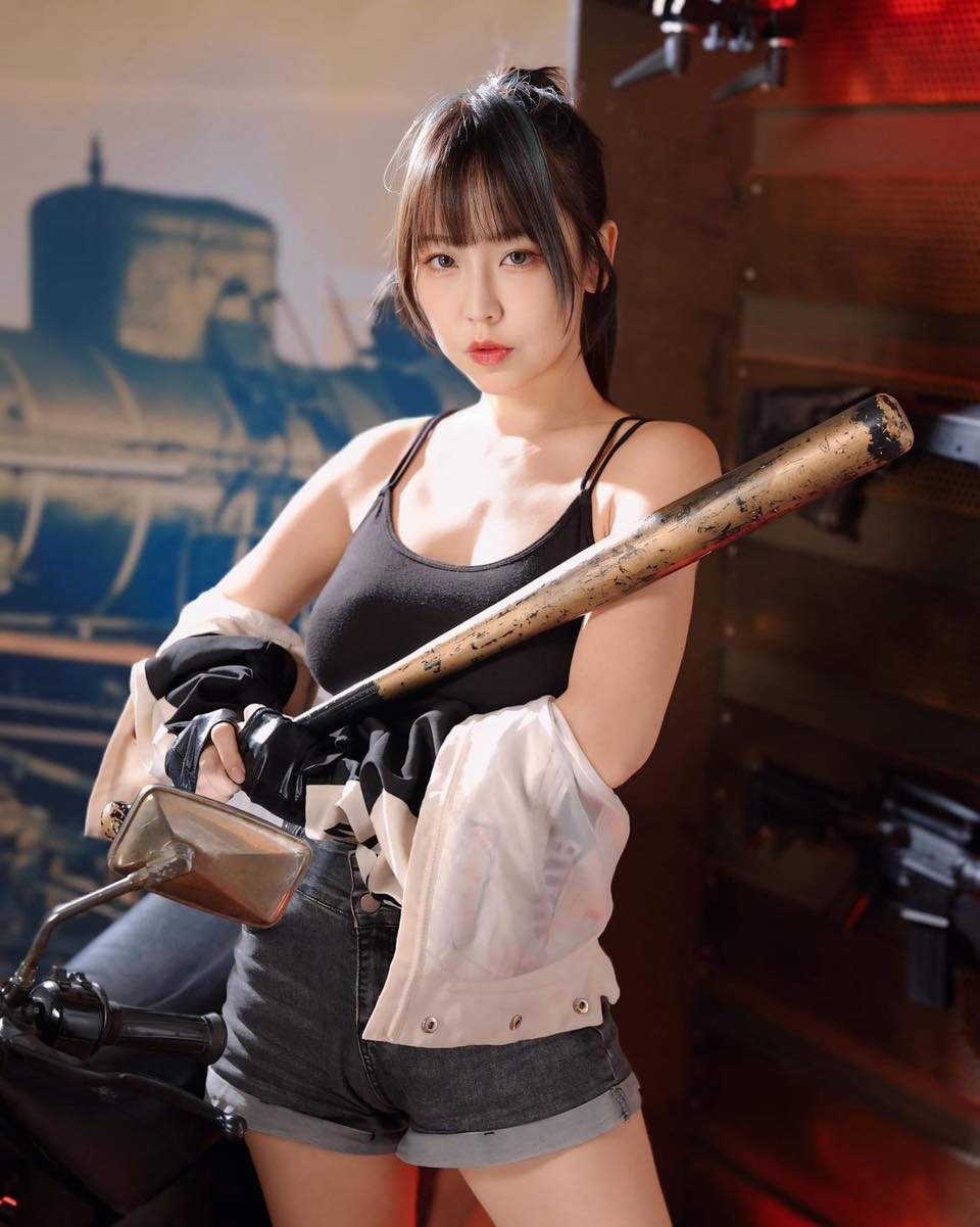 【正妹】希希机车女王，气质甜美的小脸美女呢！