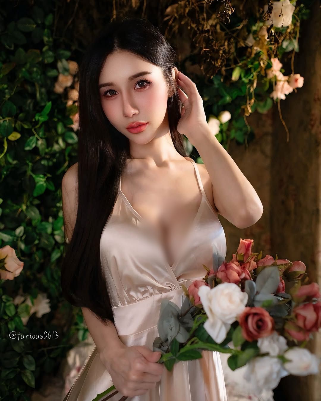 【正妹】梦梦睡衣私房写真，举手投足都让人无法抗拒！