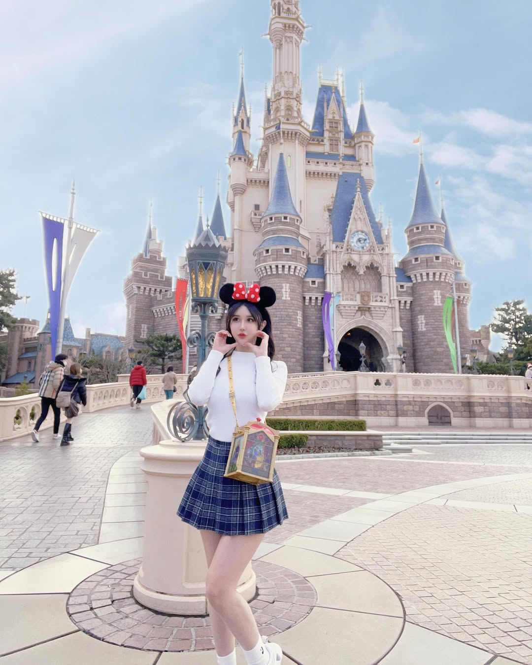 【正妹】梦梦迪士尼童话写真，卖萌与梦幻的完美邂逅！