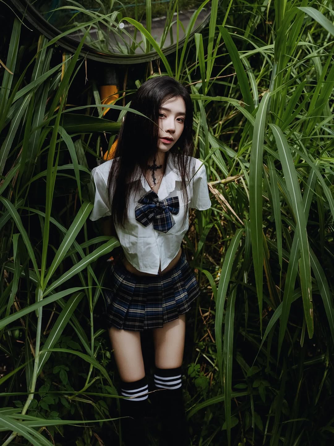 【正妹】宝尼穿着高校生制服,性感又迷人!