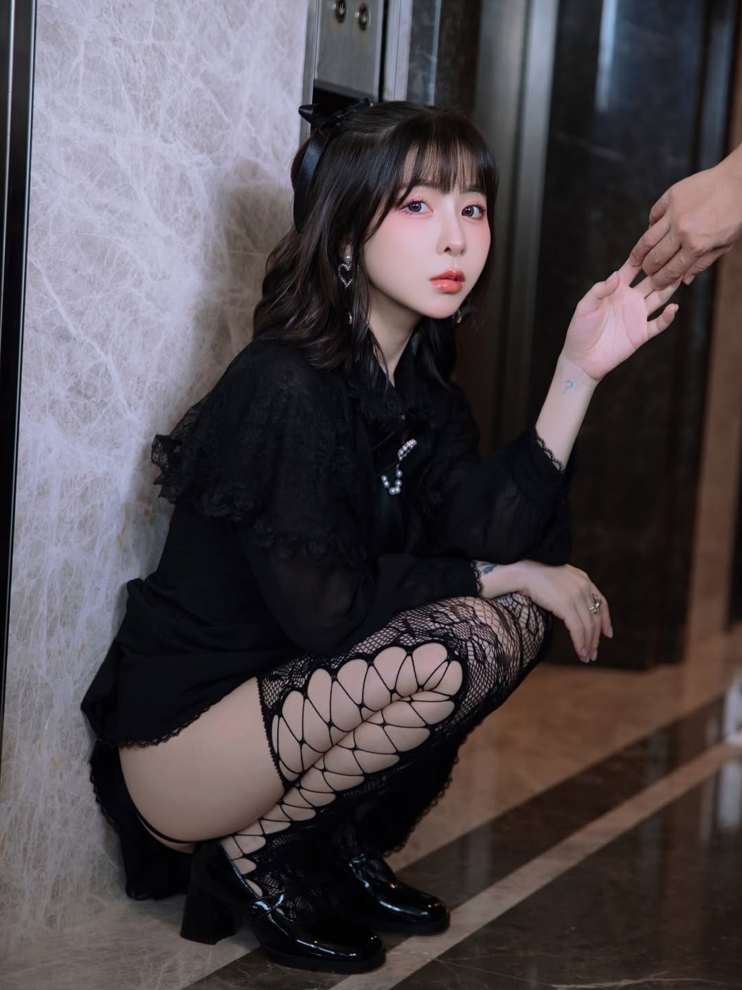 【正妹】Tiny 黑丝暗黑萝莉，小恶魔的甜美魅力！