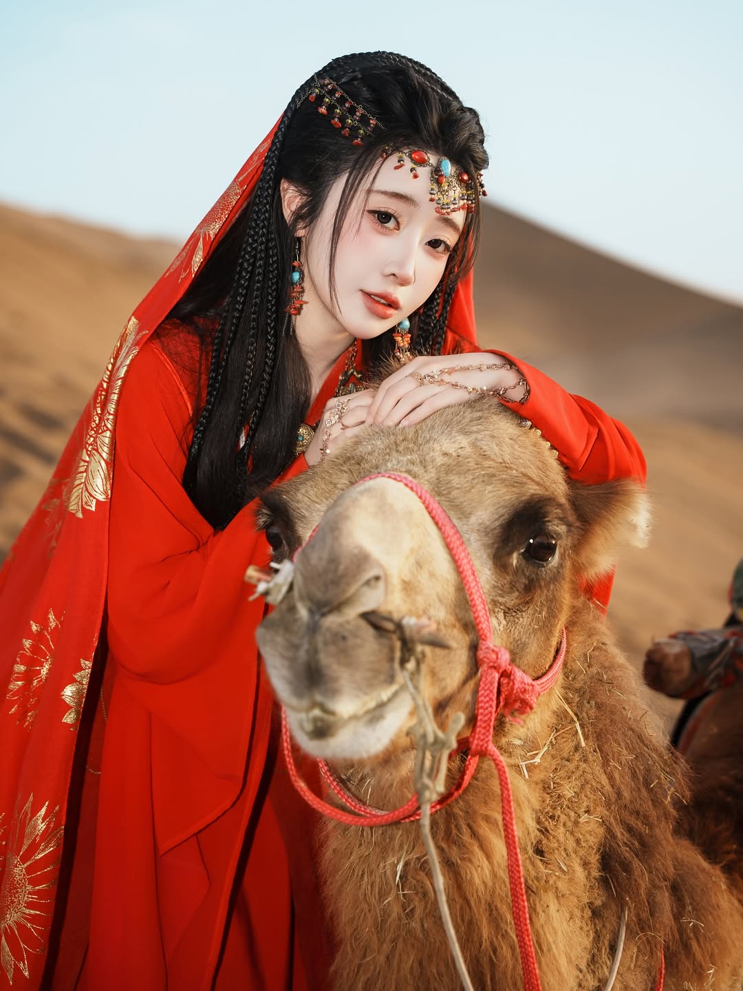 【正妹】玲奈Lena西域公主风,完美曲线窈窕迷人!