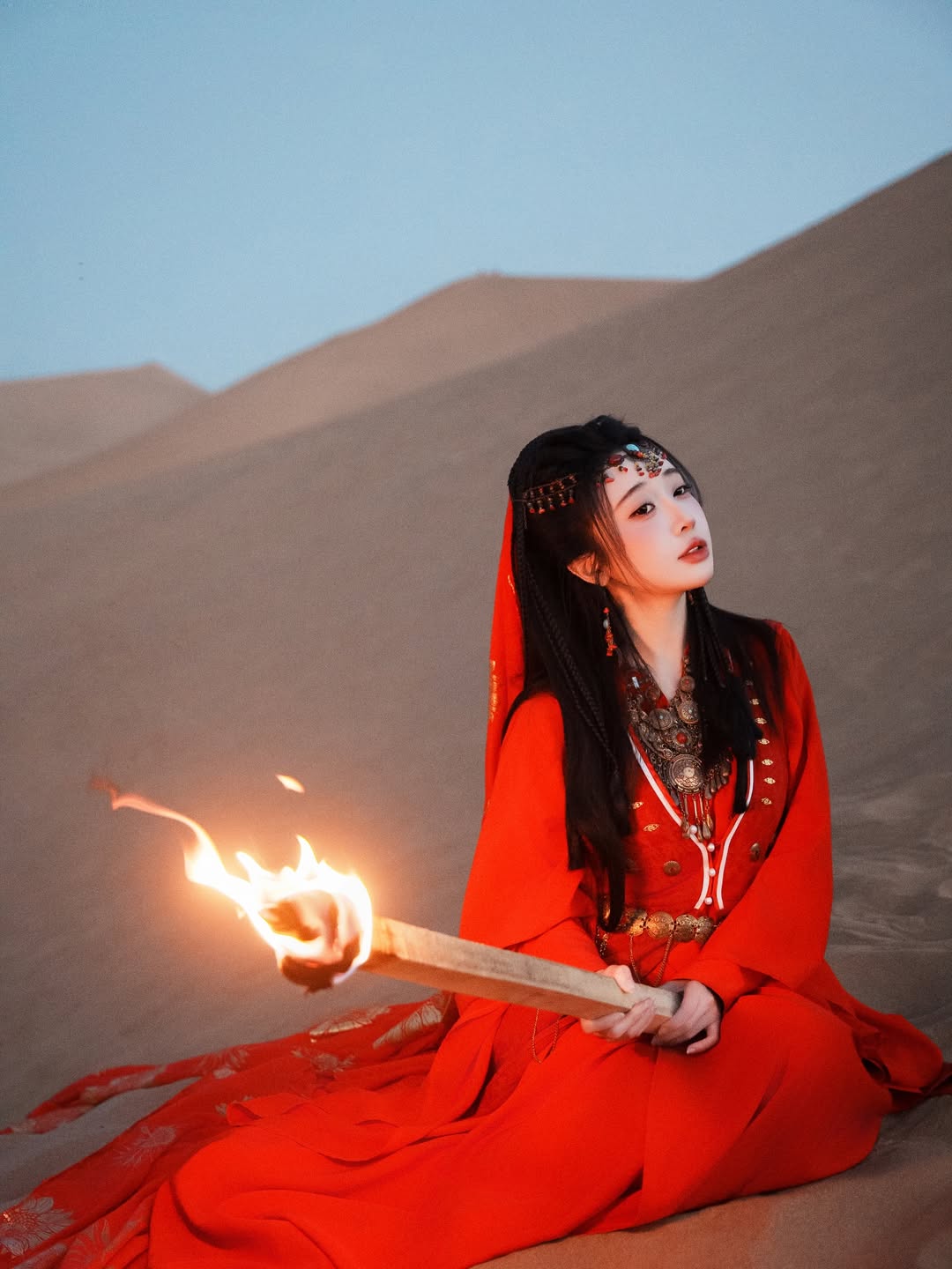 【正妹】玲奈Lena西域公主风，完美曲线窈窕迷人！