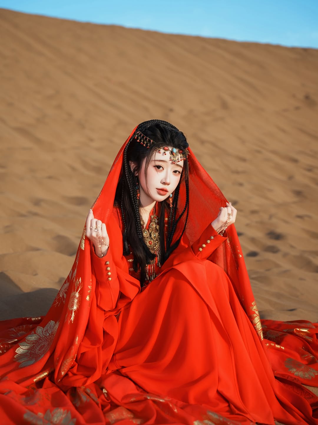 【正妹】玲奈Lena西域公主风，完美曲线窈窕迷人！