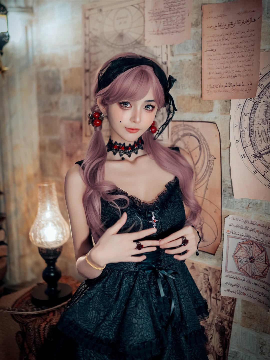 【正妹】辰辰黑暗小魔女写真，大家万圣节快乐！