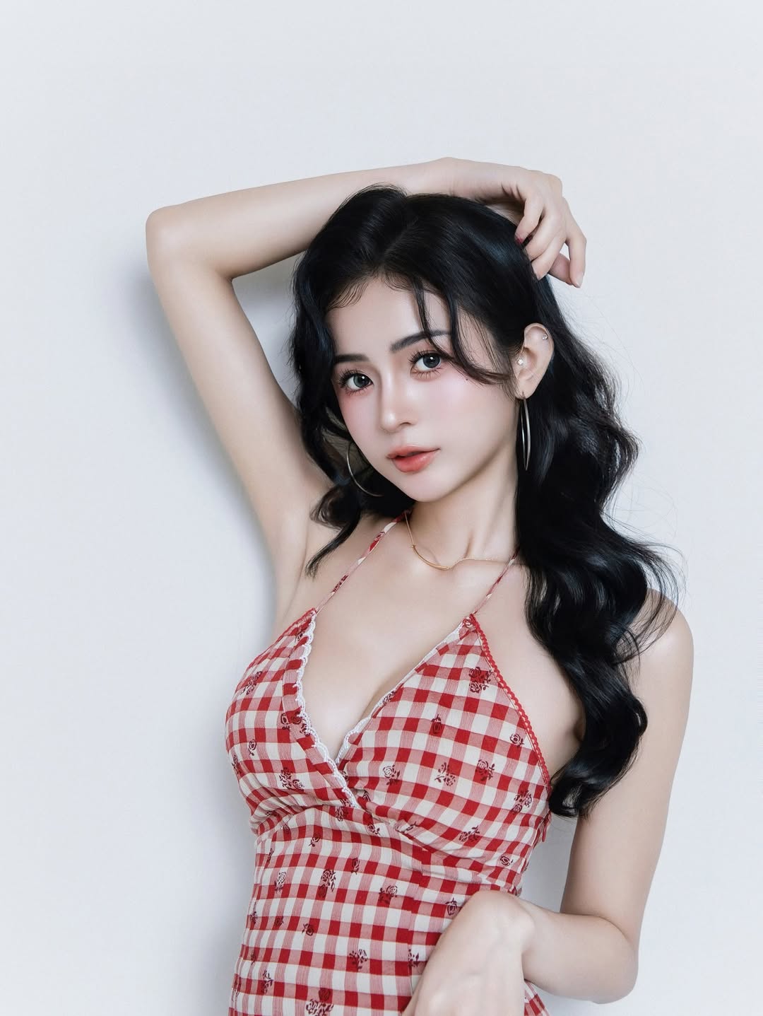 【正妹】辰辰吊带写真迷人，超甜的圈粉无数！