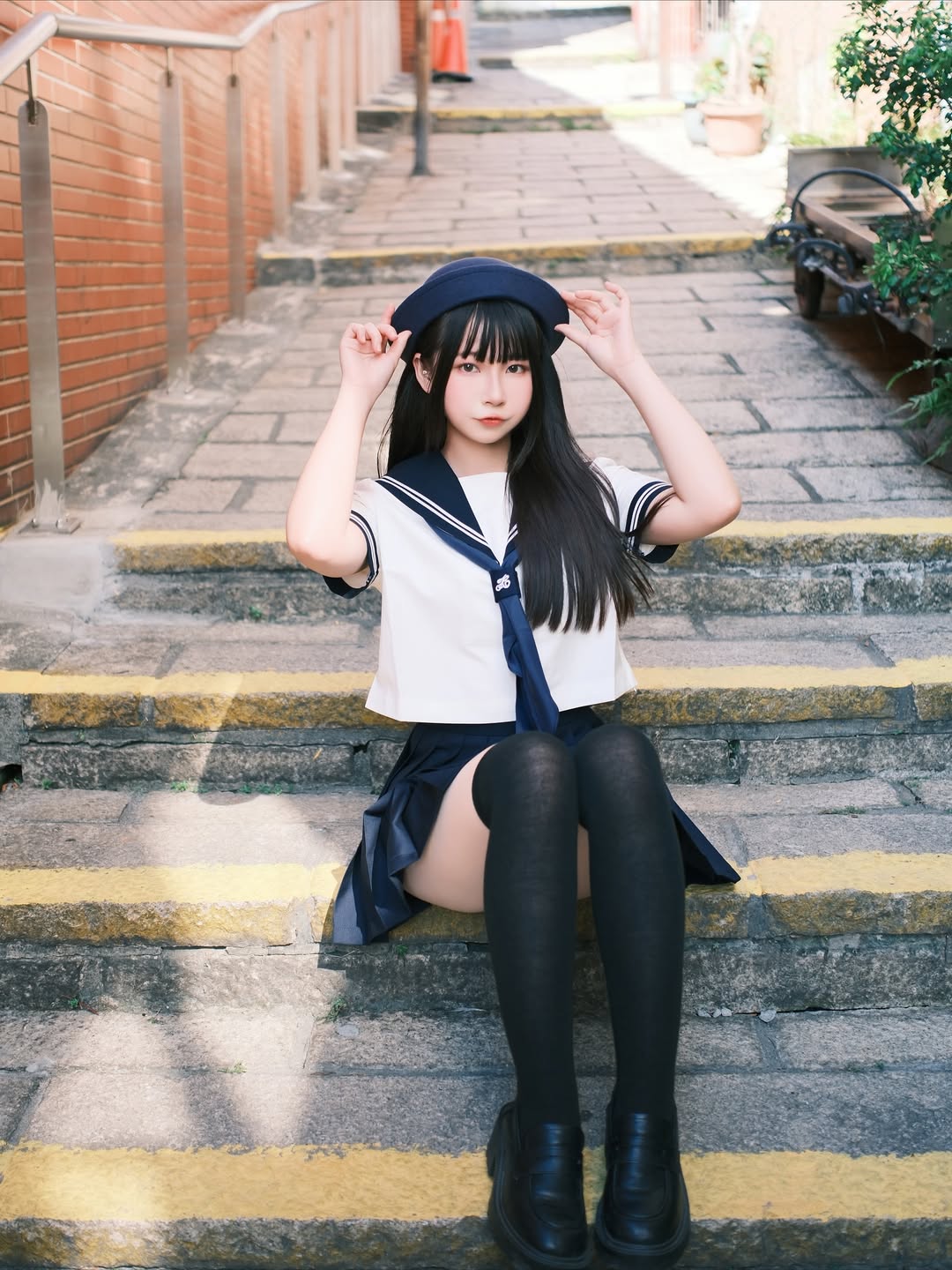 【正妹】陈QQ JK制服写真，清新甜美的让人爱不释手！