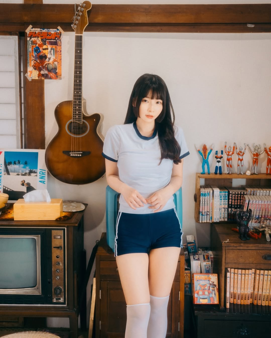 【正妹】陈QQ白丝日本体操服写真，一种轻柔的日常！