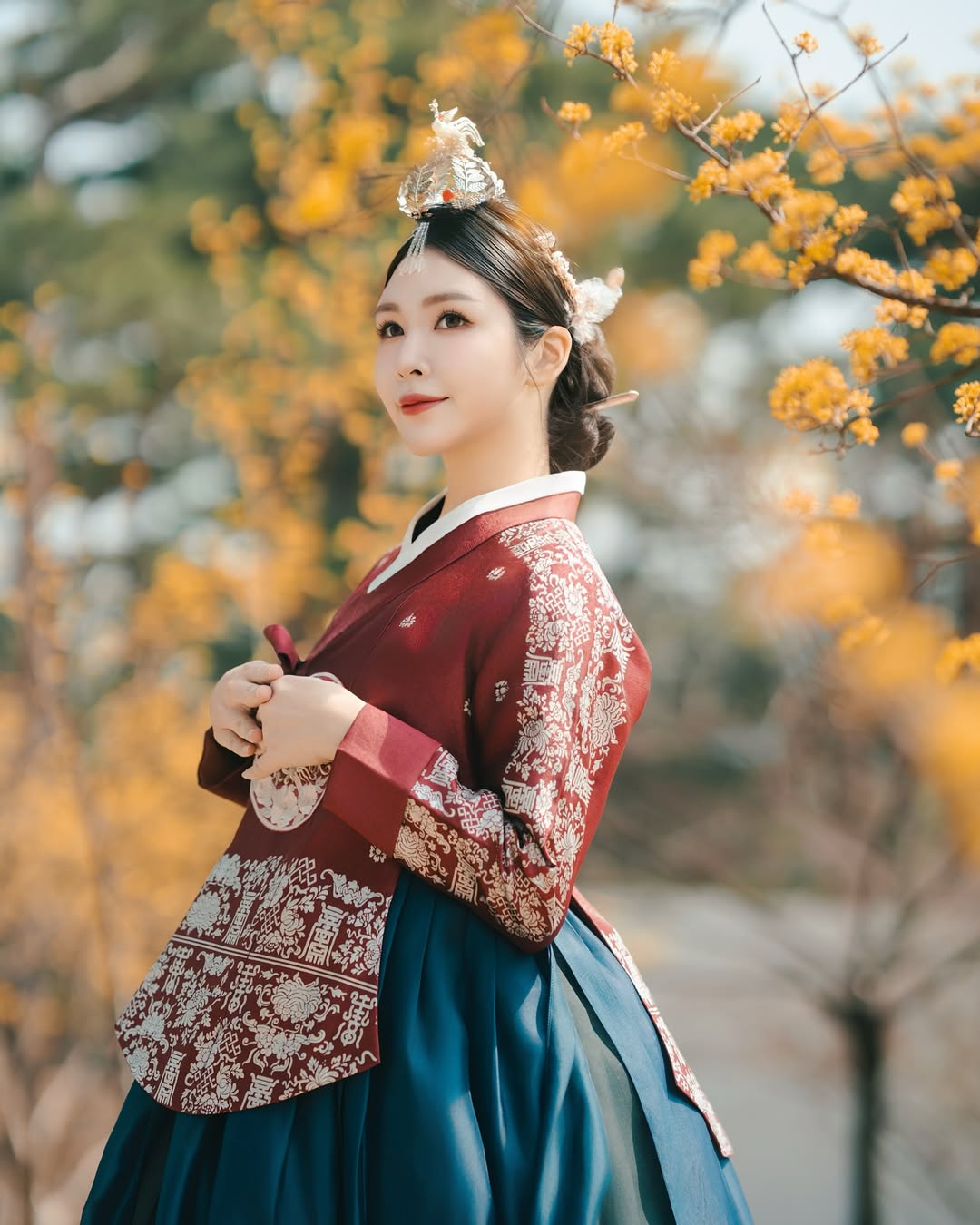 【正妹】蔡宥宥韩服美照，英气与女性柔美完美融合！