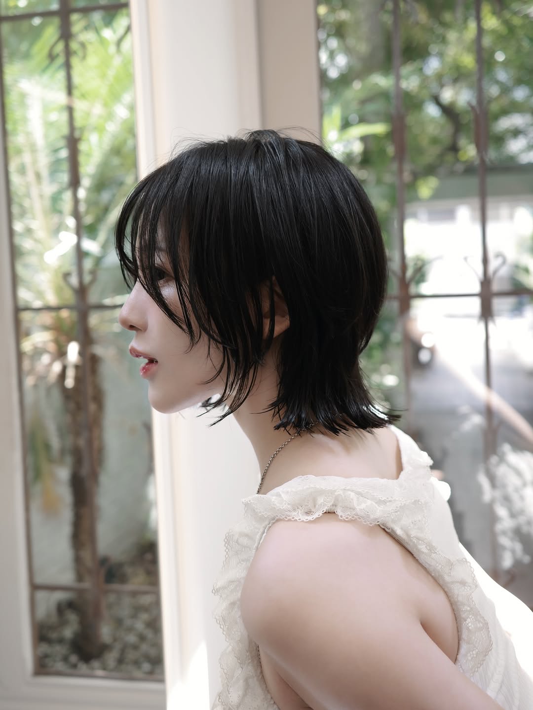 【正妹】天木じゅん理发店自拍超美，眼神与姿态之间童真的俏皮！