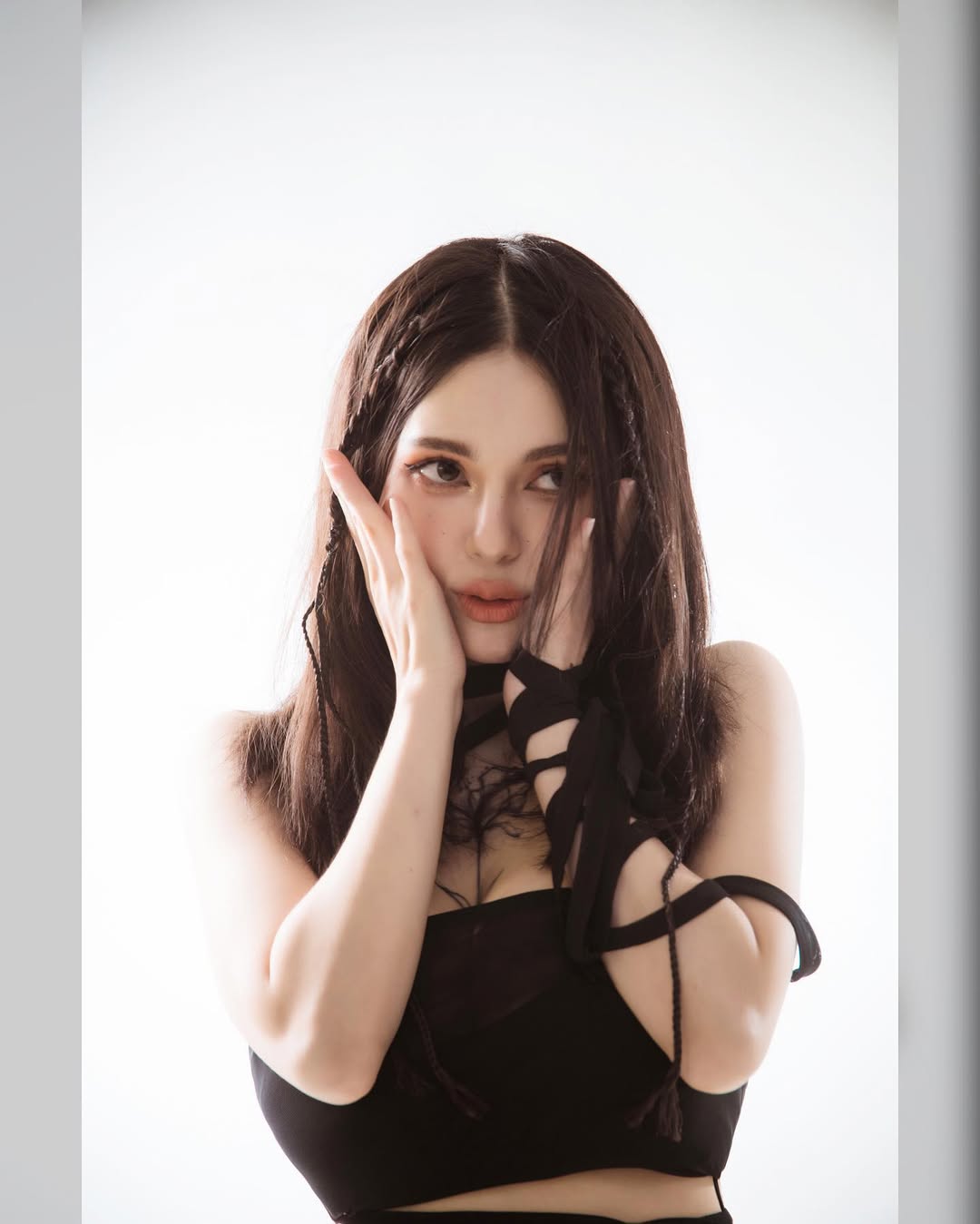 【正妹】古榕榕欧美风格写真，被甜美帅气的风格所吸引！