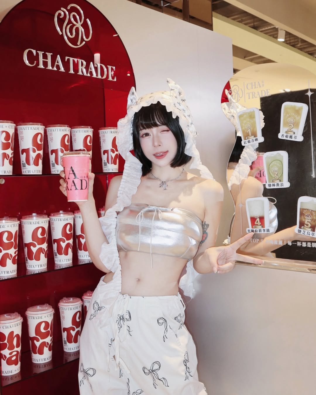 【正妹】Chubby糖 可爱装扮奶茶店拍照，一股清新而充满美学宣言！