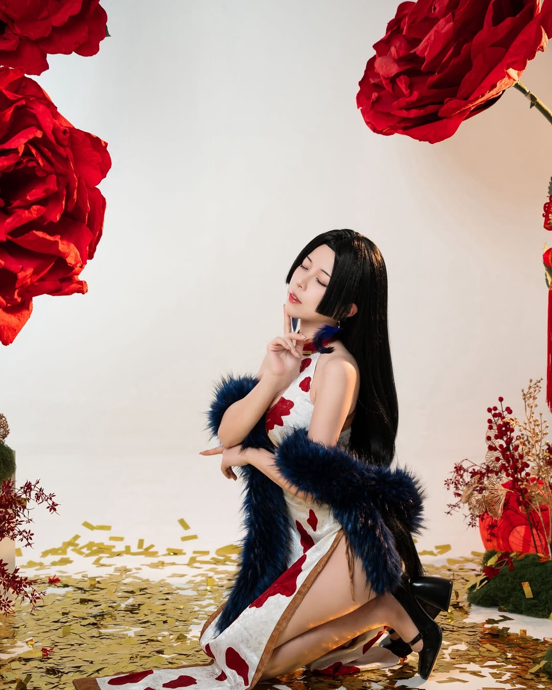 【正妹】Chubby糖 大长腿旗袍写真，纯净、简约与现代感！