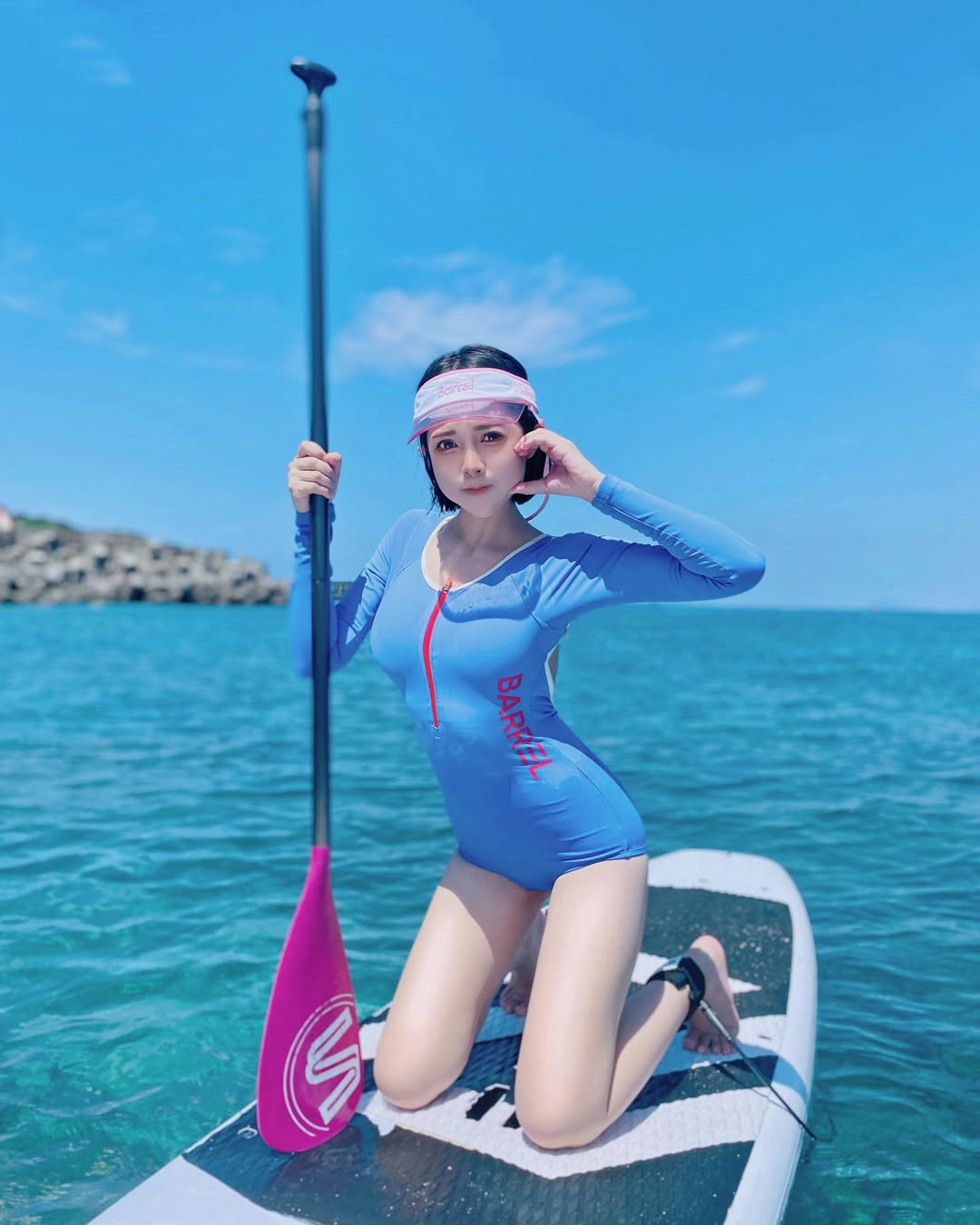 【正妹】Chubby糖 连体泳装写真，回眸笑意含蓄的魅力！