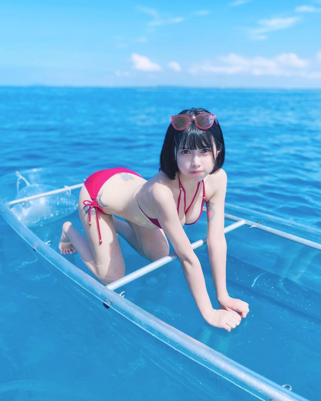 【正妹】Chubby糖 比基尼海中写真，打开了夏日记忆的抽屉！