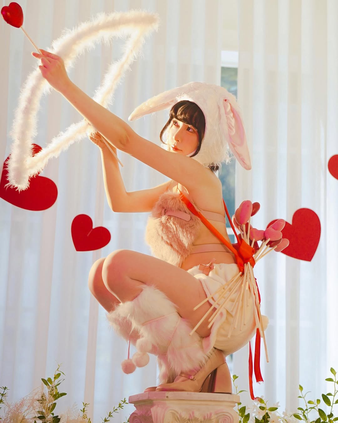 【正妹】Chubby糖 超甜兔子装写真，肌肤上闪烁微笑温暖！