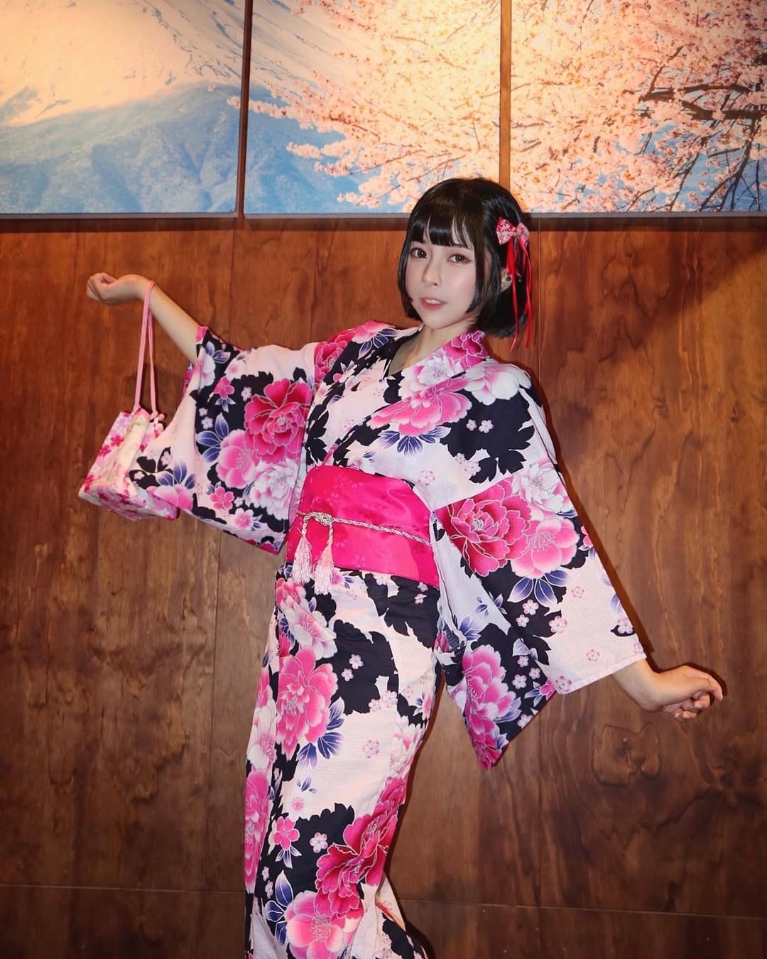 【正妹】Chubby糖 和服拉面店打卡，一瞬的美味治愈烦恼！