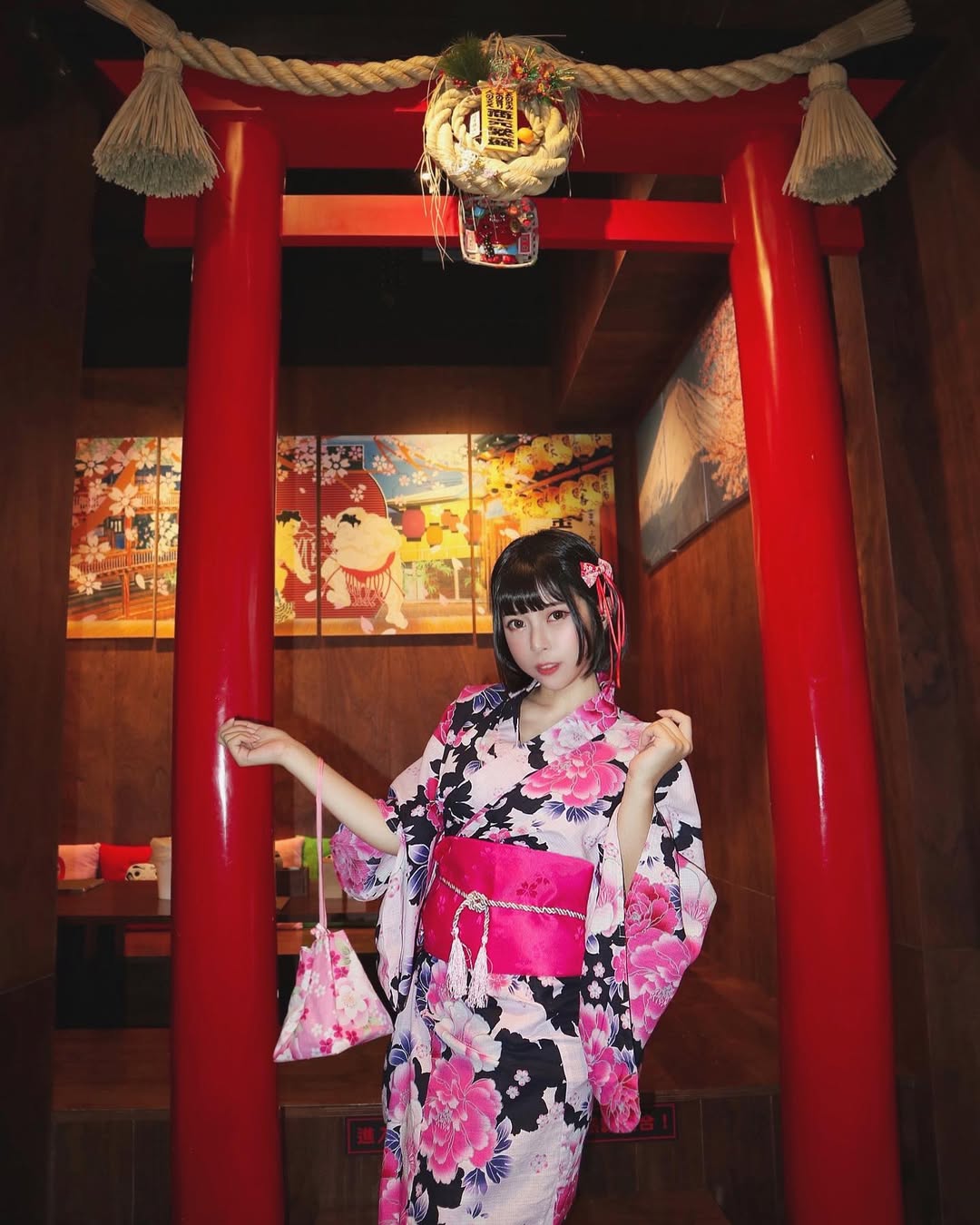 【正妹】Chubby糖 和服拉面店打卡，一瞬的美味治愈烦恼！