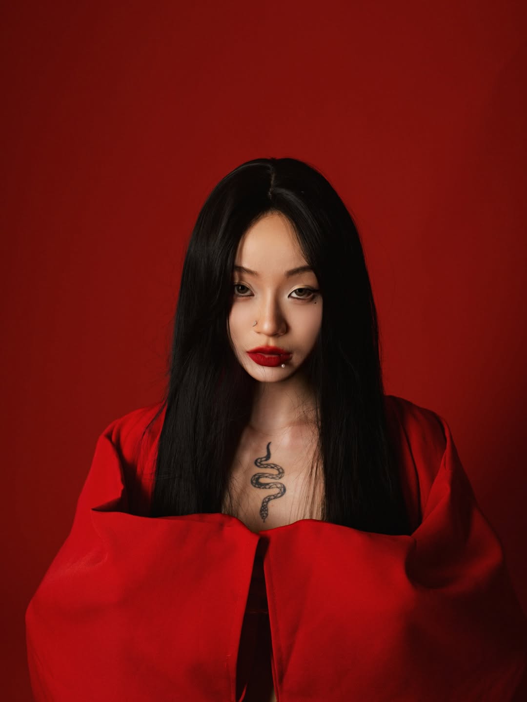 【正妹】Jolin 暗黑系艺术照，烦感受到照片之外的温度！