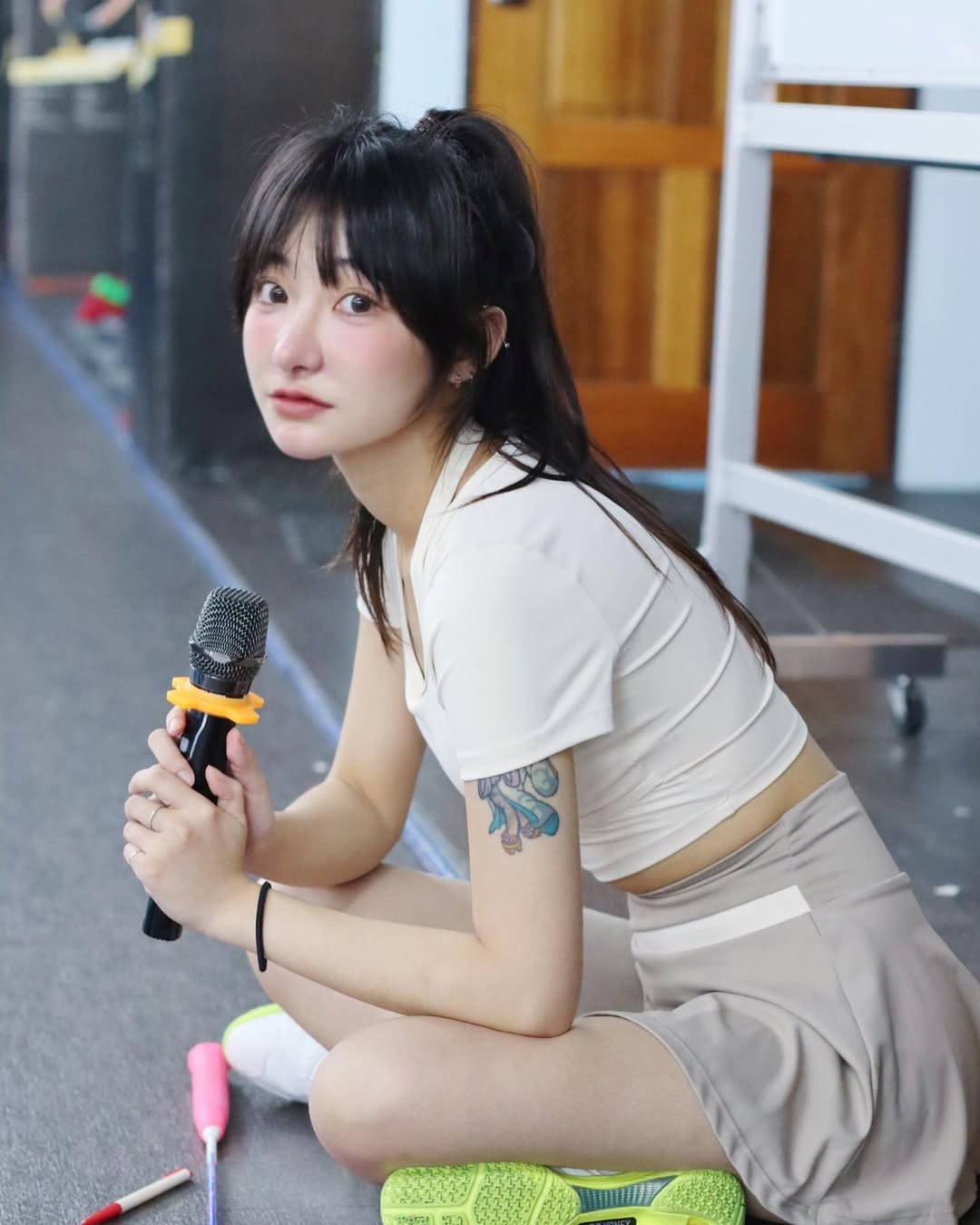 【正妹】梗梗与羽毛球的美好瞬间，羽动青春甜美如光！