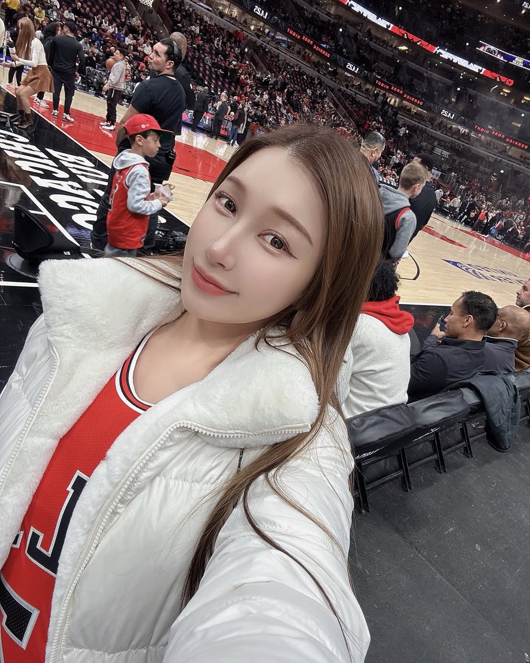 【正妹】娜娜米NBA赛场的美丽瞬间，在欢呼声中发现热爱！