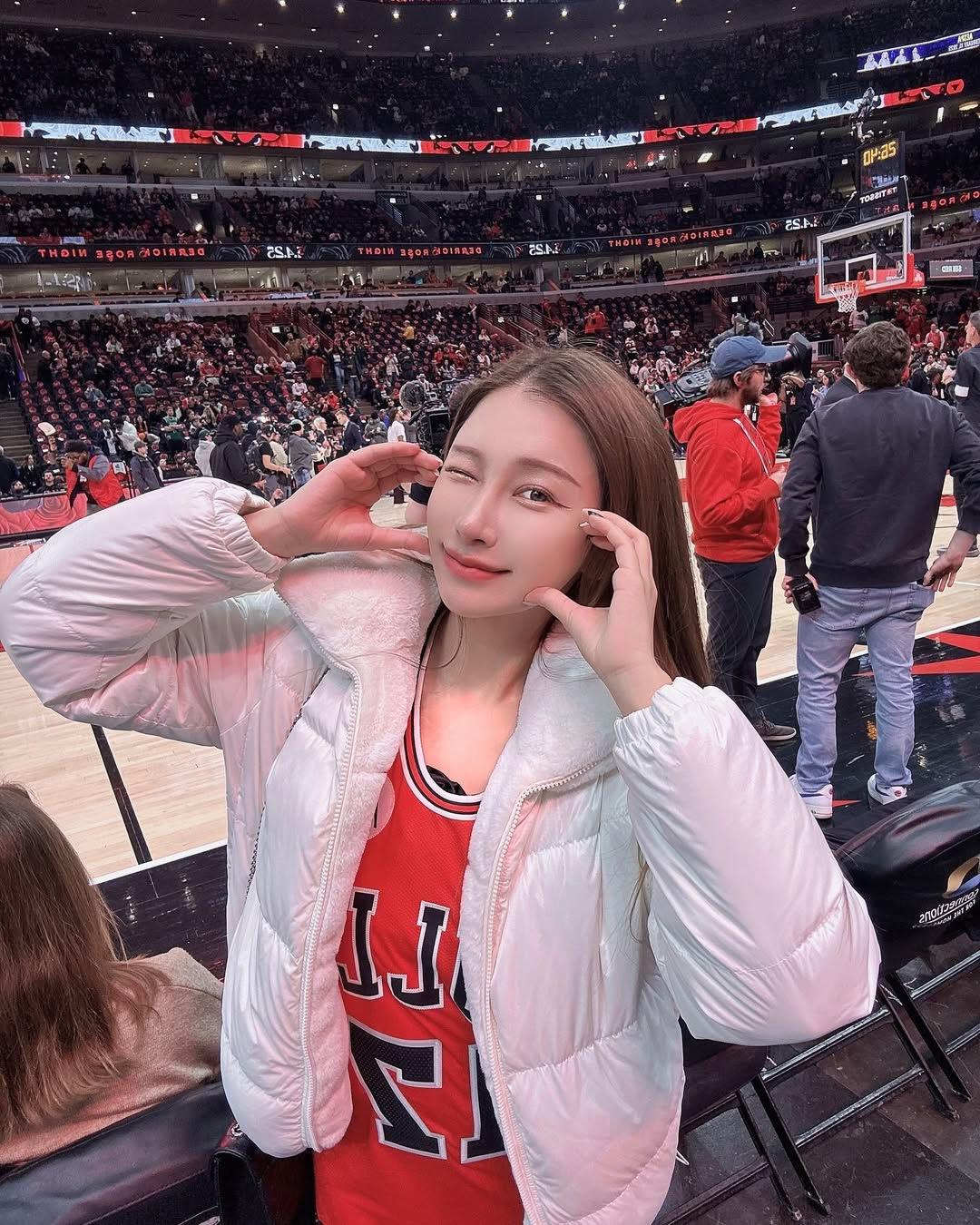 【正妹】娜娜米NBA赛场的美丽瞬间，在欢呼声中发现热爱！