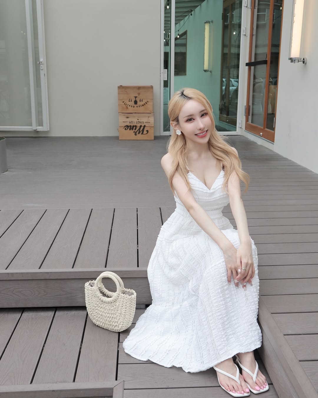 【正妹】金发洁儿的甜笑，瞬间融化了整个夏天！