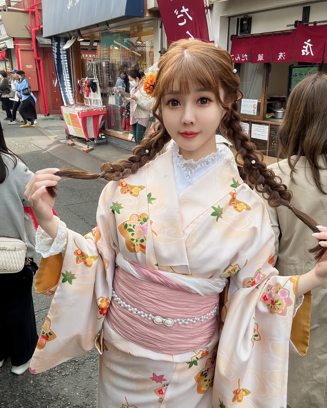 【正妹】凯蒂老师甜美瞬间，宁静清爽的和服美学！