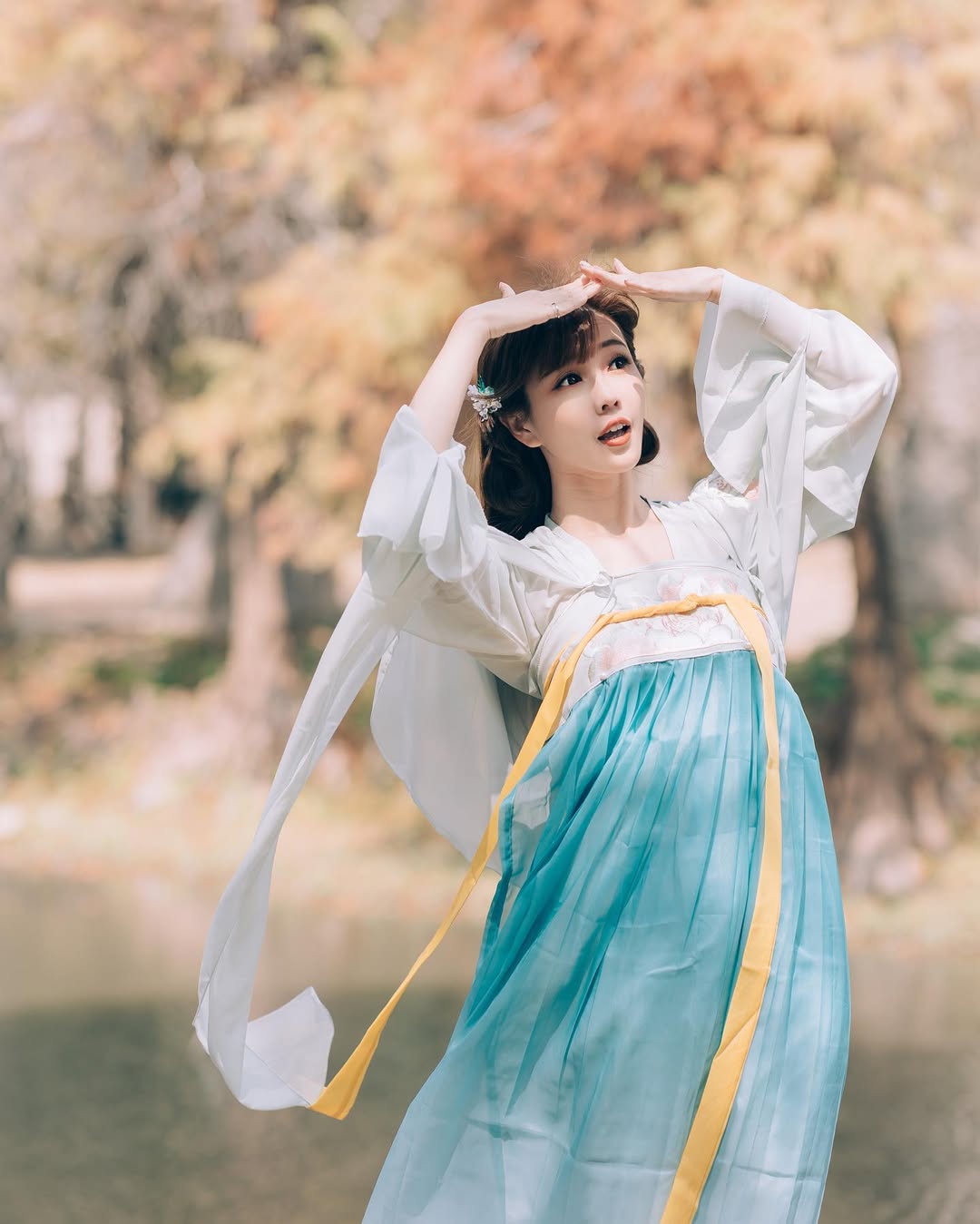 【正妹】凯蒂老师古装典雅美照，东方传统的静谧与优雅！