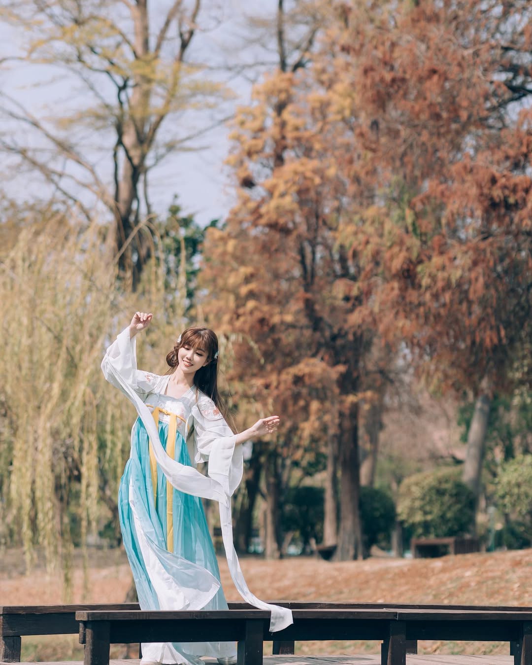 【正妹】凯蒂老师古装典雅美照，东方传统的静谧与优雅！