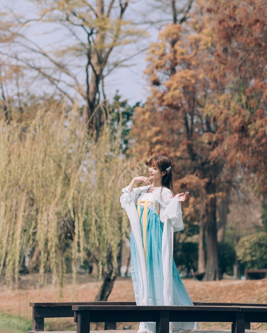 【正妹】凯蒂老师古装典雅美照，东方传统的静谧与优雅！