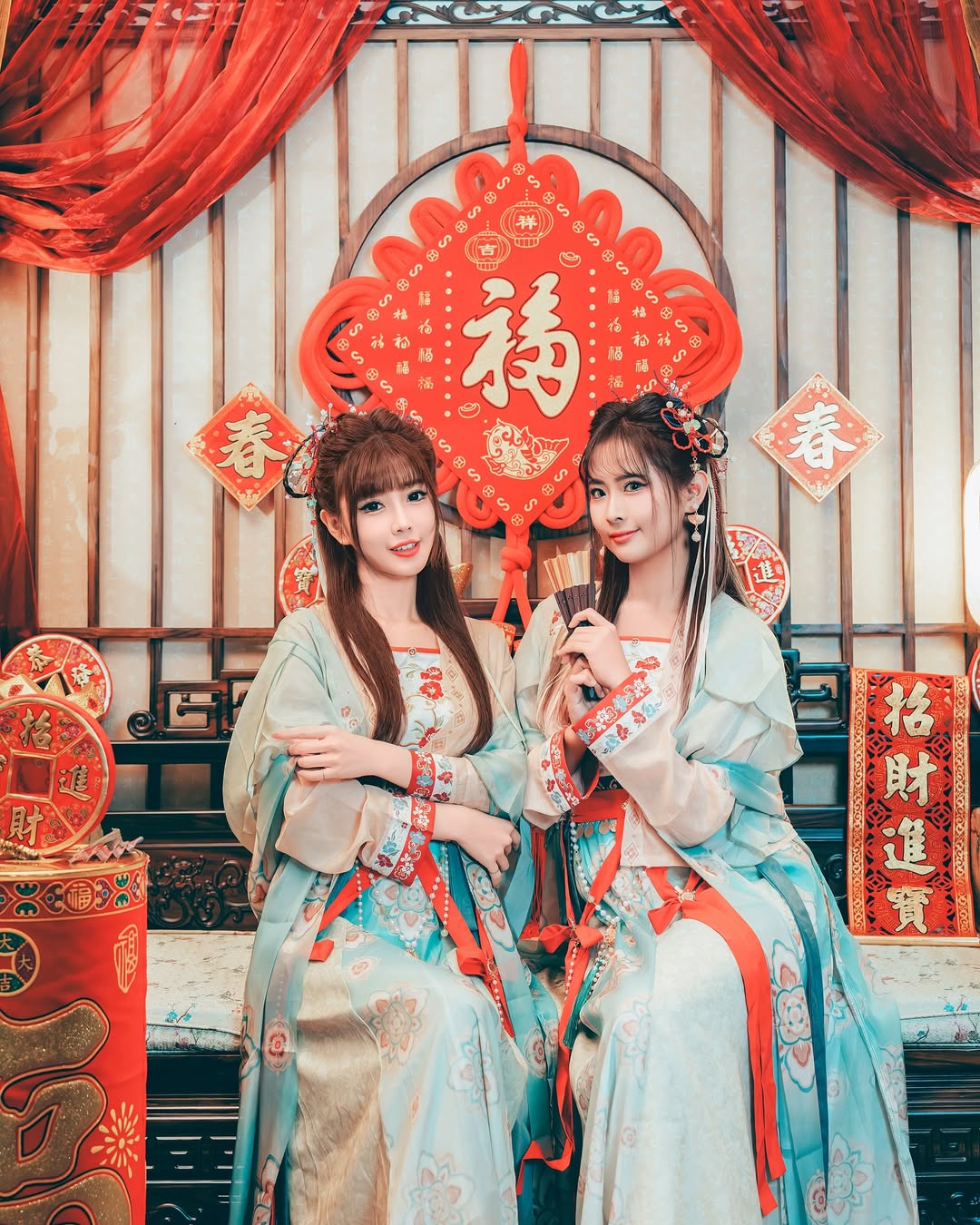 【正妹】凯蒂老师古装典雅美照，东方传统的静谧与优雅！