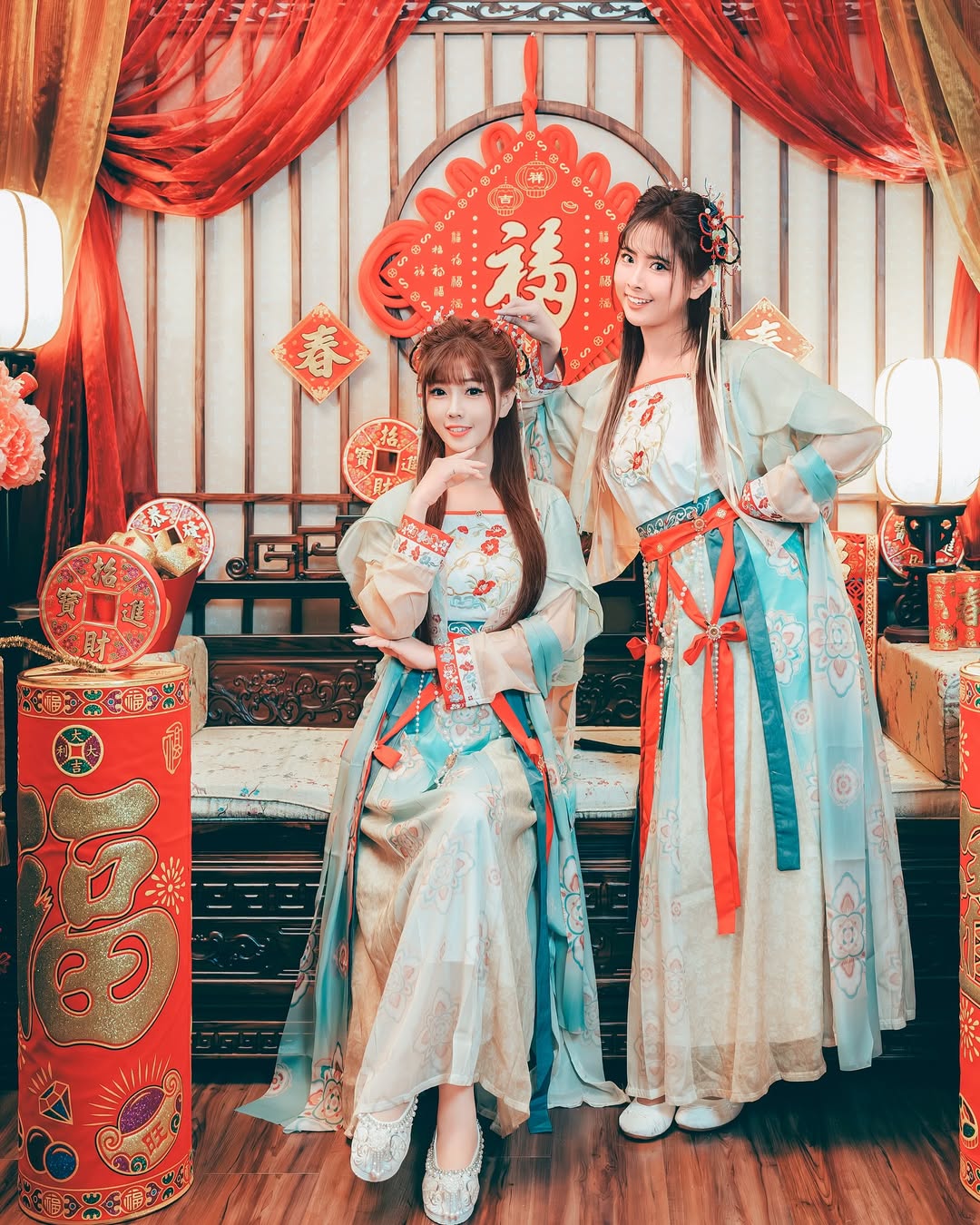 【正妹】凯蒂老师古装典雅美照，东方传统的静谧与优雅！