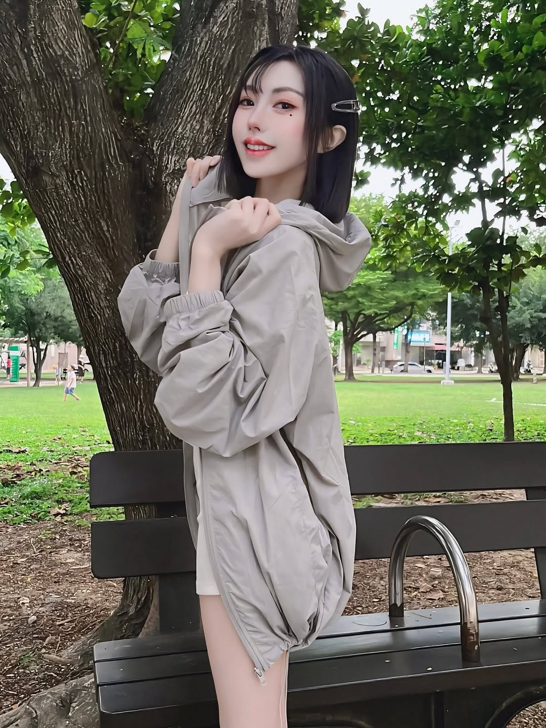 【正妹】林莹街拍大长腿惊艳，休闲穿搭也同样吸睛！