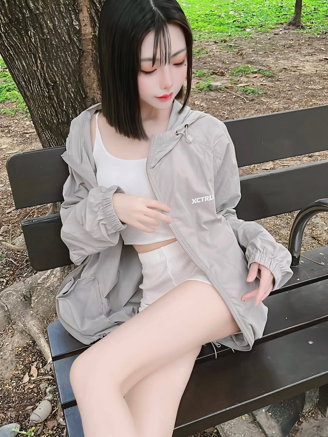 【正妹】林莹街拍大长腿惊艳，休闲穿搭也同样吸睛！