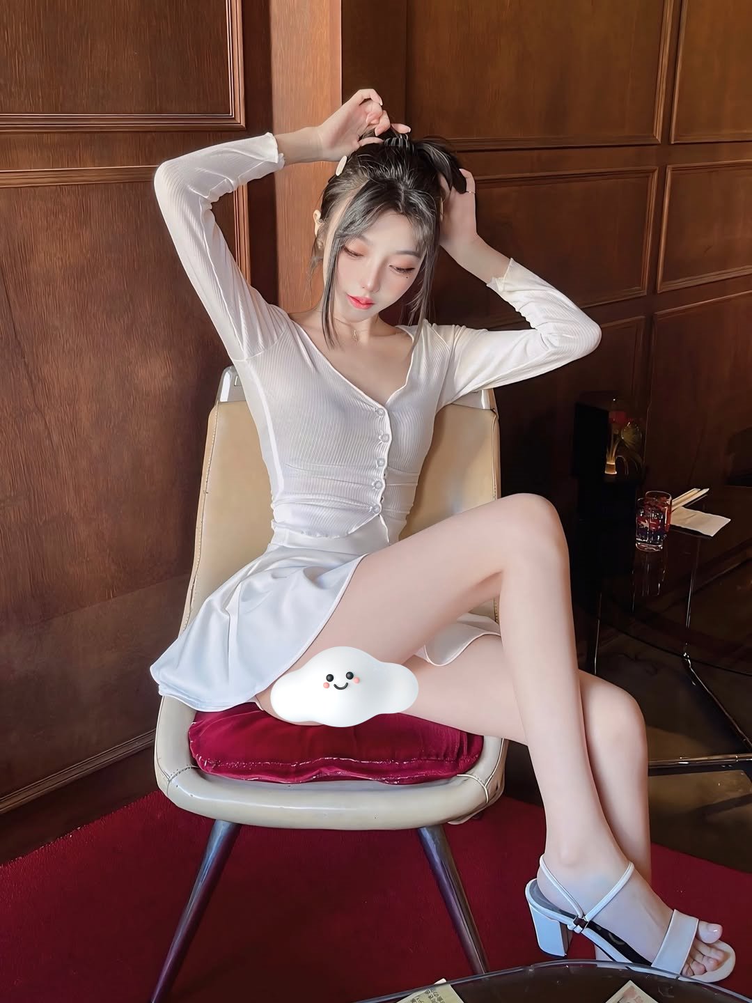 【正妹】林莹蛋糕店打卡，自信的宣言是温柔的挑逗！