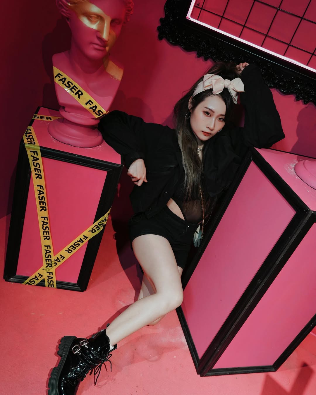 【正妹】奎拉油画家写真，青春与个性的多元面貌！