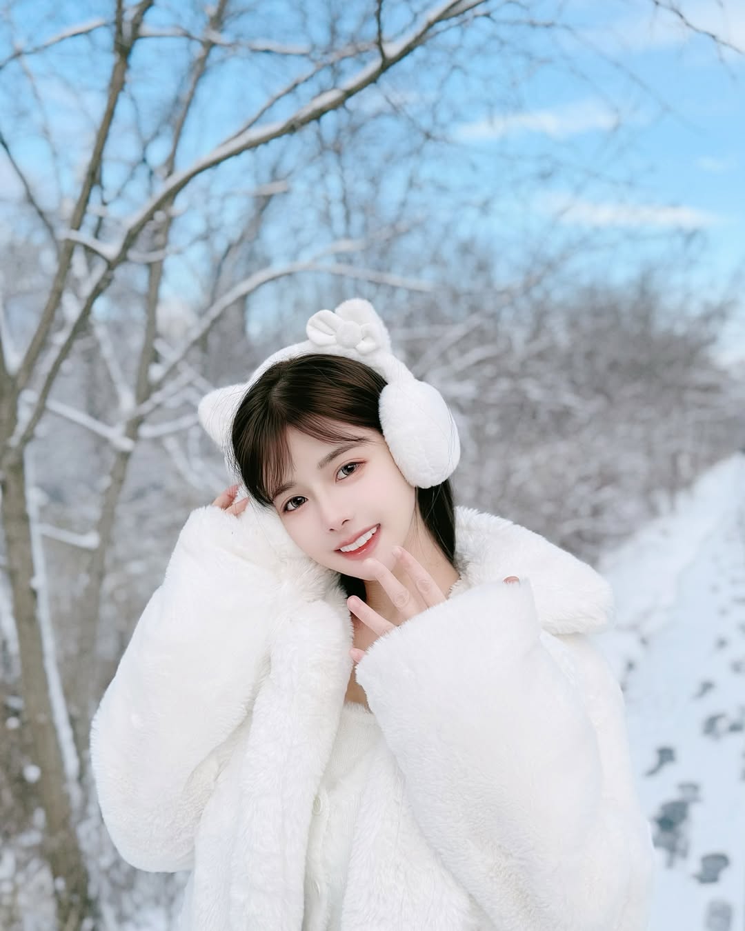 【正妹】小花姐接白雪美景写真，生活的态度情感表达！