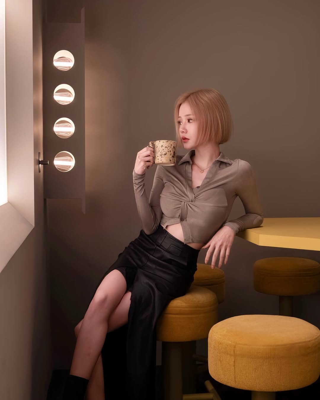 【正妹】酸酸Enny 超美咖啡店打卡，个人态度的一种流行文化！