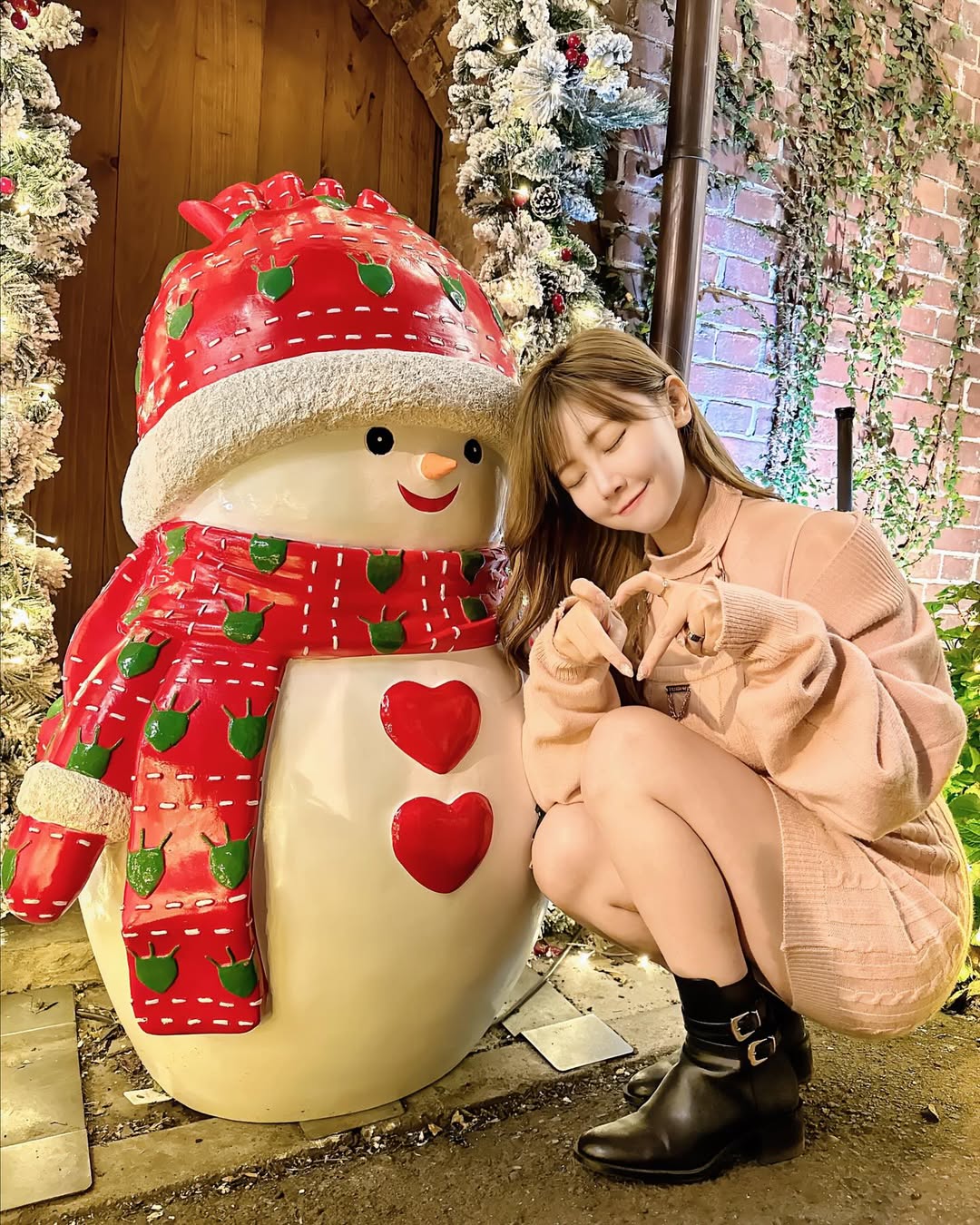 【正妹】小林儿针织连衣裙美照，品味一种被精心设计过的生活感！