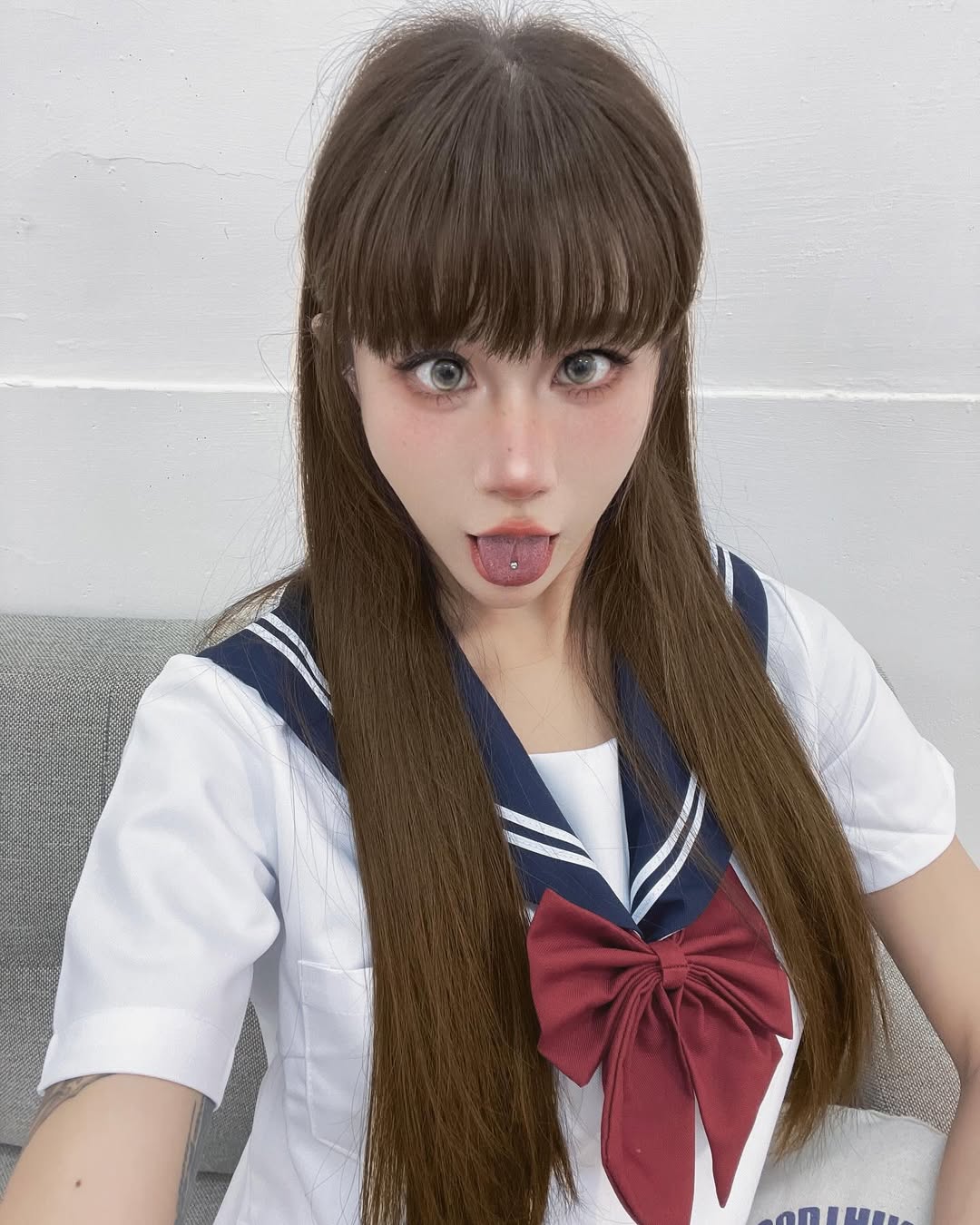 【正妹】Lara双囍的JK制服写真，可爱到让人心动的青春瞬间！