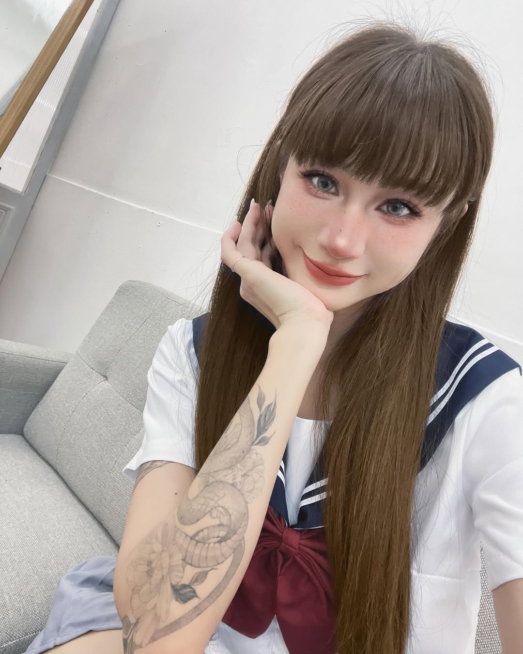 【正妹】Lara双囍的JK制服写真，可爱到让人心动的青春瞬间！