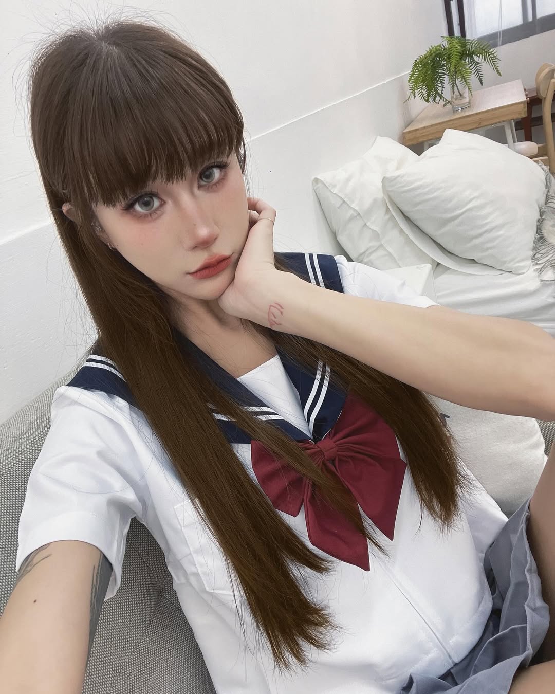 【正妹】Lara双囍的JK制服写真，可爱到让人心动的青春瞬间！