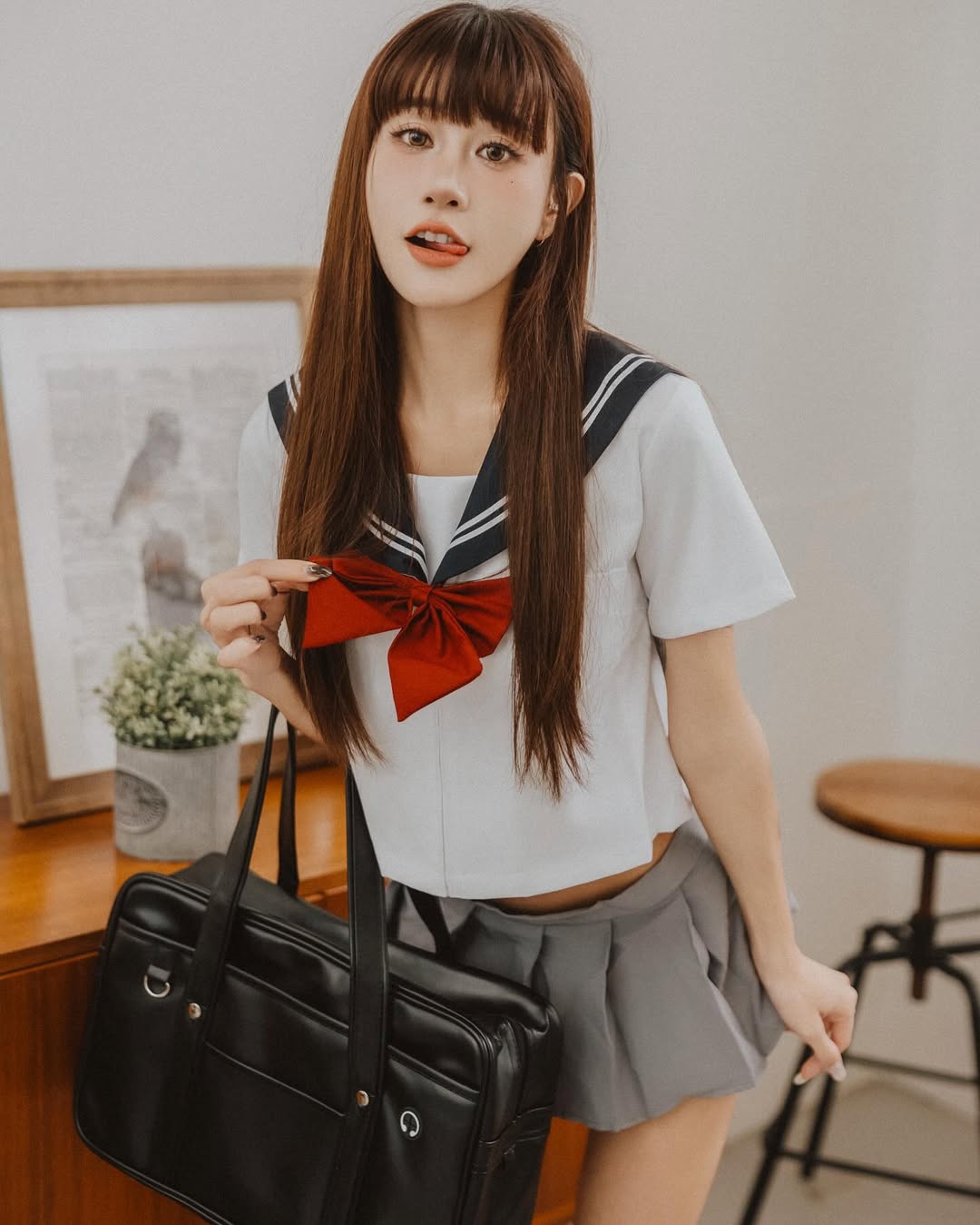 【正妹】Lara双囍的JK制服写真，可爱到让人心动的青春瞬间！