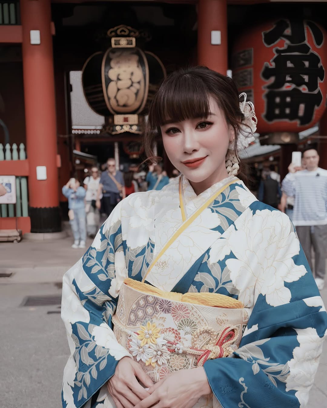 【正妹】Lara双囍和服彰显日系范，场景的变化被注入了个性！