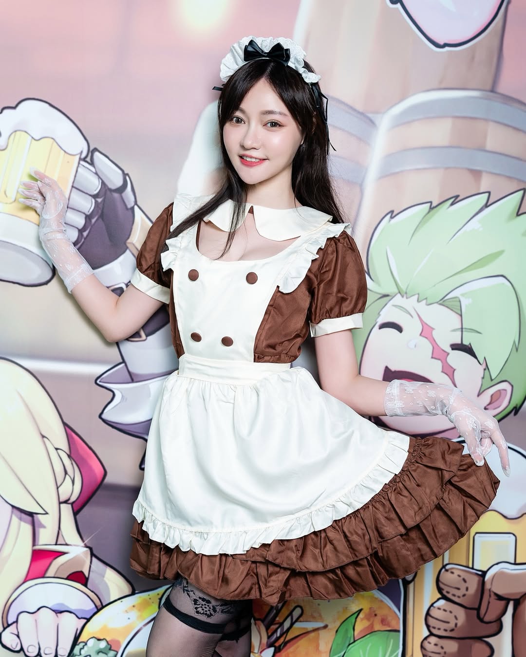 【正妹】苏小立黑丝女仆装超美，一道亮丽而温柔的风景线！